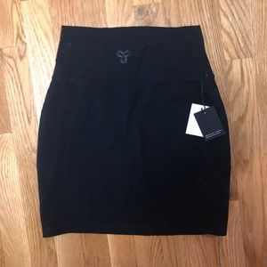 Aritzia TNA cotton skirt